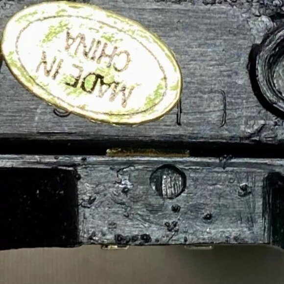 Die-cast 1:64 Classic Car Model White Mint Vintage Hong Kong - Picture 6 of 6